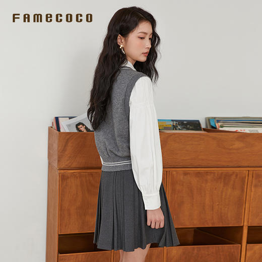 Famecoco范可儿短款V领针织马夹刺绣套头马甲叠穿FAB6CA019 商品图2