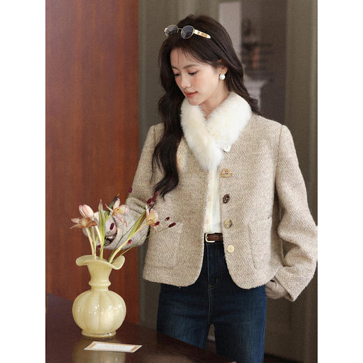 鹿向南「香榭晨露」燕麦色小香风短款外套女秋冬新款气质百搭上衣58767 商品图0