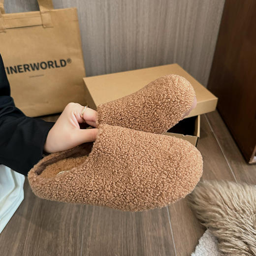 踩在云端的温柔☁️【xuxi 暖绒云朵勃肯鞋】呆萌圆润鞋头 弹力海绵鞋垫 软糯Q弹 加绒内里 舒适亲肤 温暖细腻 稳健后跟 橡胶鞋底 防滑耐磨 抓地力强 商品图6