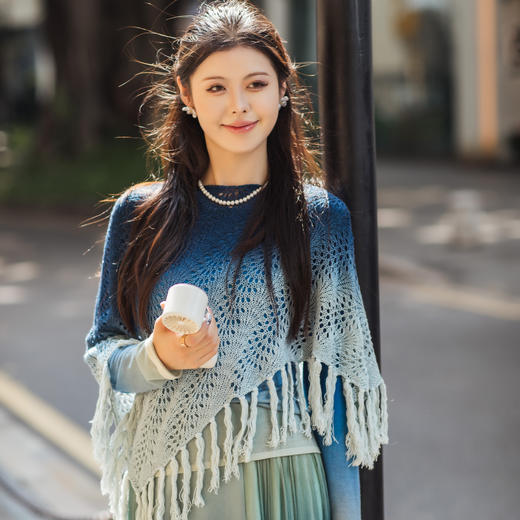 【林栖设计小店】亚麻流苏披肩青绿渐变度假风镂空针织2026早春新款外搭女F2952508B 商品图0