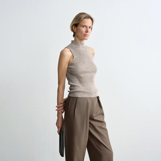 ROMI STUDIO 欧洲进口100%色纺亚麻坑条无袖修身背心 RWCRSG3176 商品图0