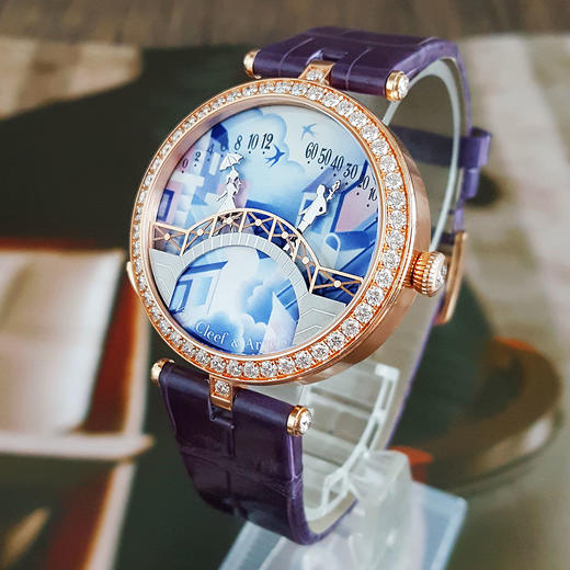 【98新全膜未使用品】VCA梵克雅宝新款情人桥VCARO8TZ00自动机械逆跳38mm（女款）诗意复杂功能系列300925PM03 商品图3