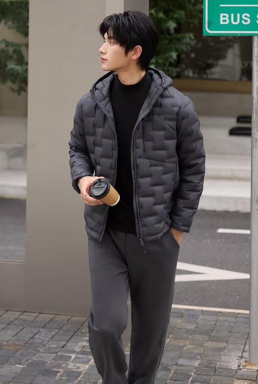 高端轻羽90绒连帽抗风防寒90白鸭绒外套 商品图9