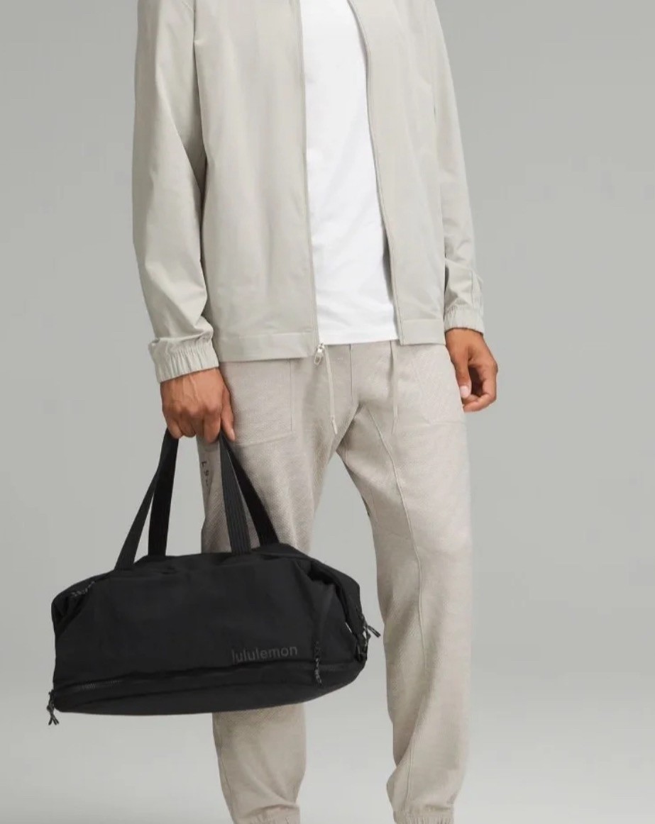 lu潮流时尚大容量健身包旅行包运动包30L