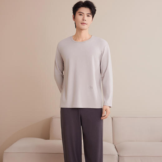 【专属链接】 山茶花兰精莫代尔情侣款家居服 男女同款 云柔棉面料，内层磨毛工艺，柔软保暖；添加山茶花精油淡淡花香；无感标签平整缝线，弹力腰带，穿着舒适 商品图6