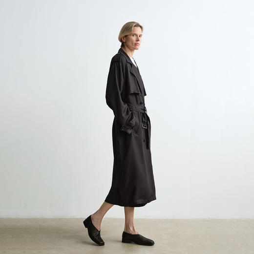 ROMI STUDIO”法式复古“头层水晶羊皮方头浅口平底僧侣鞋23AWS156 商品图3