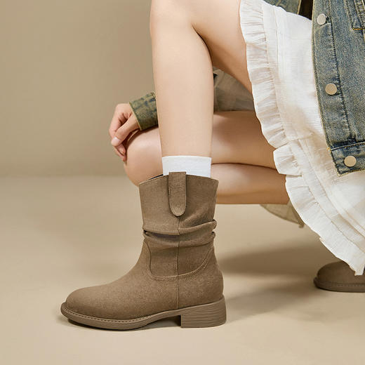 西遇西部牛仔靴女新款秋冬百搭美拉德V口堆堆靴圆头粗跟短靴V2257257 商品图2