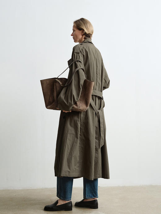 ROMI STUDIO“法式优雅”100棉轻量感镰刀袖双排扣廓形风衣431F2002 商品图5