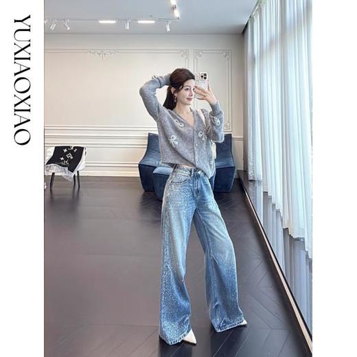 余潇潇【雪夜烟花】显瘦舒适柔软直筒烫钻烟花高品质棉牛仔裤 商品图4