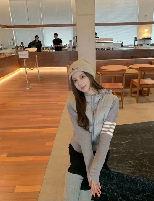 TB 25Ss秋冬最新款羊毛拼接羽绒服外套(SS) 商品图7