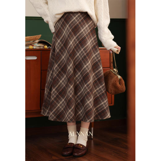 鹿向南「格调时光」时尚复古格子半身裙女秋冬新款高腰a字长裙子 商品图3