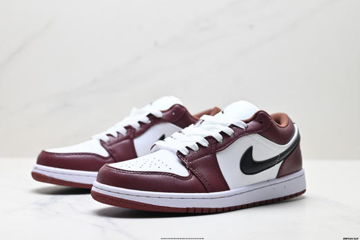 耐克乔丹Air Jordan 1 Low低帮休闲运动板鞋DC0774-105男女鞋 商品图3