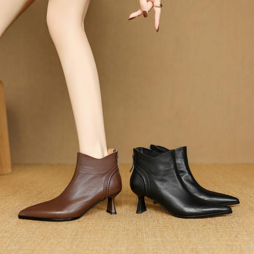 【预售5天】欧美气质头层牛皮踝靴尖头秋冬加绒高跟靴子通勤细跟短靴女DB&M6616 商品图2
