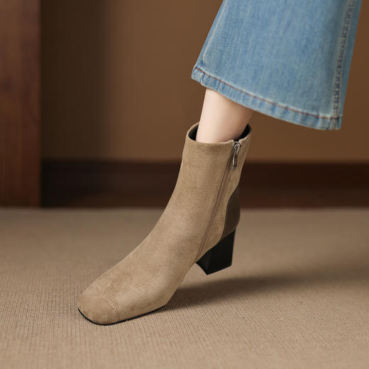 【预售5天】牛皮显瘦短靴秋冬新款方头磨砂短筒粗中跟百搭马丁靴女DQ&DQ1377 商品图3