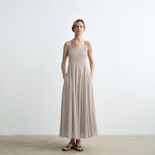 ROMI STUDIO“悠然夏日”真丝混纺植物染印花吊带连衣裙 RWCRLJ2710 商品图8