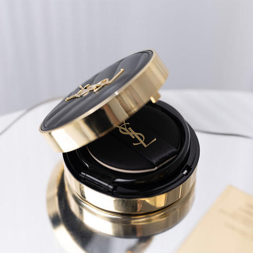 YSL/圣罗兰两件礼盒 （黑色皮革气垫/粉色皮革气垫B10#/B20#+ 啵啵唇冻05号/04号  ） 礼盒装带礼品袋 商品图10