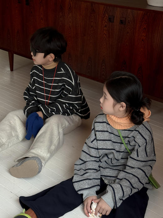 【YW】无忧购儿童条纹毛衣秋冬韩版加厚圆领休闲百搭上衣2025D23（截单后3-5天发货) 商品图1