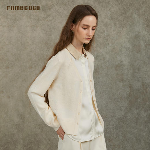 Famecoco范可儿文艺气质暗纹勾花V领拼接羊毛针织开衫FAC6DE002 商品图1