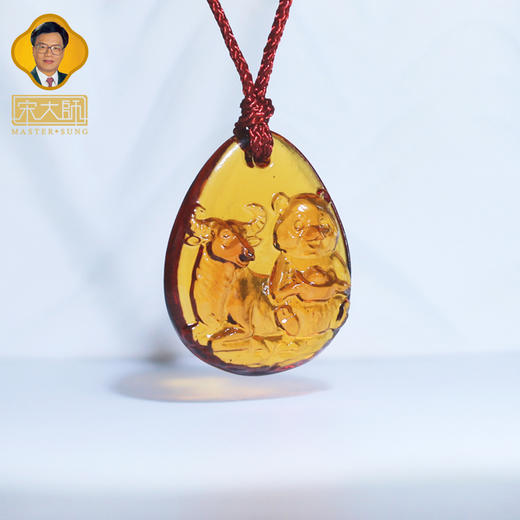 集雅轩宋韶光大师2026年新款鼠 牛熊保岁 琉璃吊坠礼品 商品图1