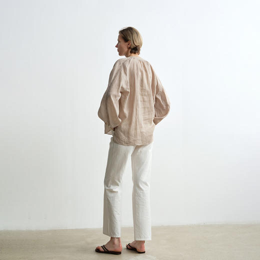 ROMI STUDIO“东方美学”100%苎麻轻薄宽松灯笼袖衬衫 RWCSSJ2691【发货时间25-30天】 商品图4