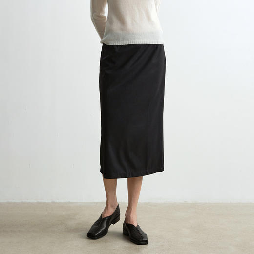 ROMI STUDIO“法式优雅”羊毛混纺斜纹肌理感直筒廓形半裙 431X1052 商品图6