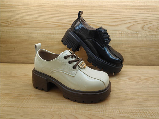 豪行春季新款专柜正品真皮休闲舒适中跟系带女单鞋25122623 商品图3