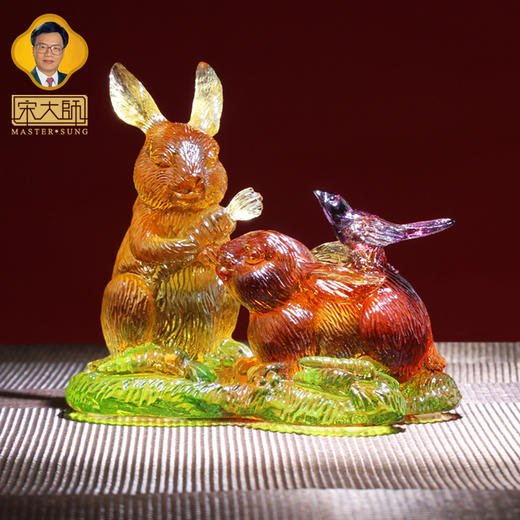 集雅轩宋韶光大师2026年新款兔 灵兔报喜 琉璃摆件礼品 商品图1