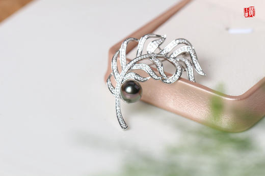 【轻盈之羽】大溪地海水珍珠胸针 商品图1