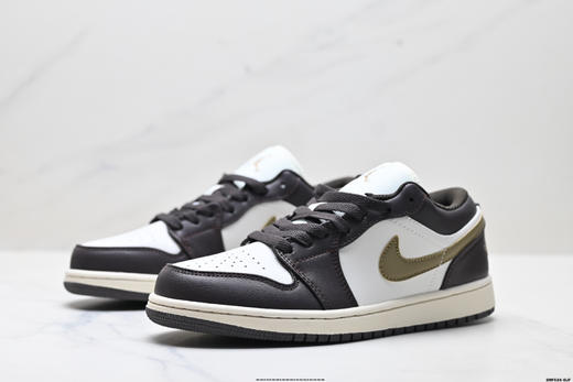 耐克乔丹Air Jordan 1 Low低帮休闲运动板鞋DC0774-105男女鞋 商品图3