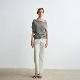 ROMI STUDIO“知性优雅”莱赛尔亚麻混纺花纱斜肩针织衫 RWCRST3408