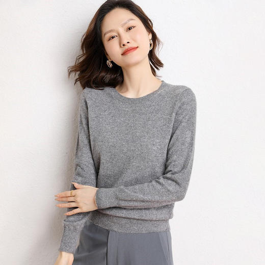 内搭外穿都有范 秋冬新款2025新款春秋女士套头针织衫圆领纯色时尚简约长袖打底衫新款新品 商品图10