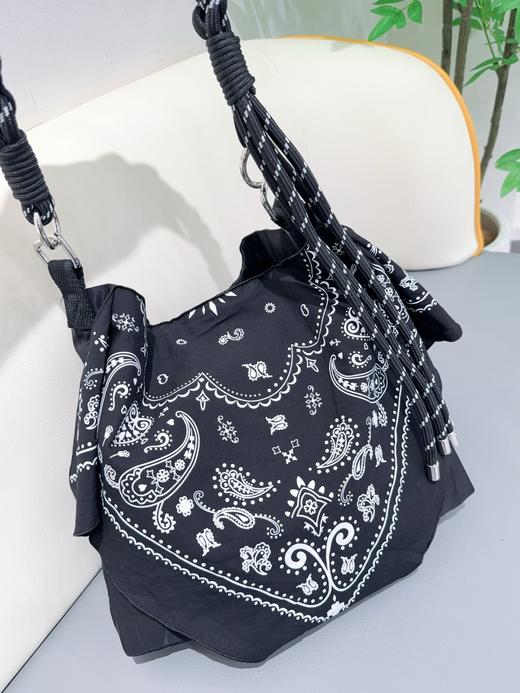 明星同款文艺休闲布包民族风百搭印花刺绣复古腰果斜挎包 商品图9