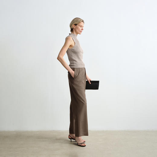 ROMI STUDIO 欧洲进口100%色纺亚麻坑条无袖修身背心 RWCRSG3176 商品图7