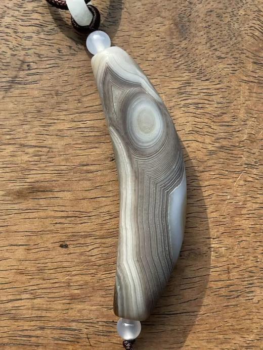 灰白地黑线老缠丝玛瑙牛角型珠，顺丰包邮 商品图13