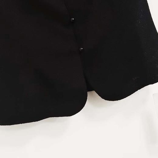 VIVIAN LIU薇薇安刘C2537310 夏季一排扣短袖修身针织蕾丝上衣 商品图3