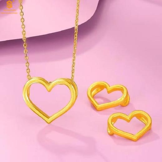 【品牌授权】【香港周六福】黄金钻石首饰 5D足金吊坠大爱心（附赠K金项链） 商品图3