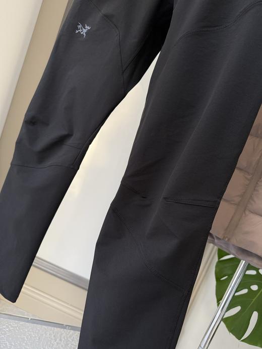 点此购买 始祖鸟秋款男女款户外弹力冲锋裤 xj 332898 商品图4