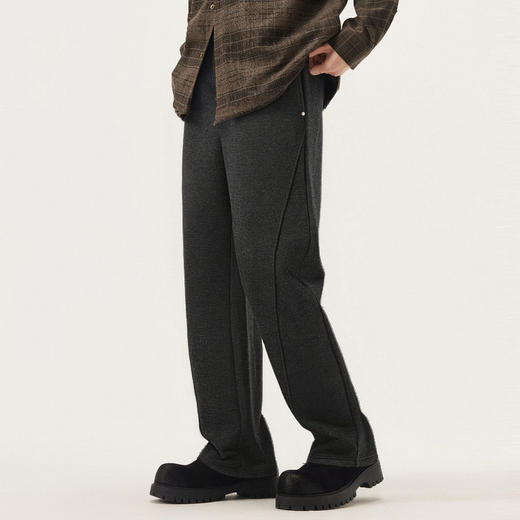 gxg.jeans男装 黑灰铆钉设计简约宽松休闲长裤男裤厚款 25冬新品 商品图1