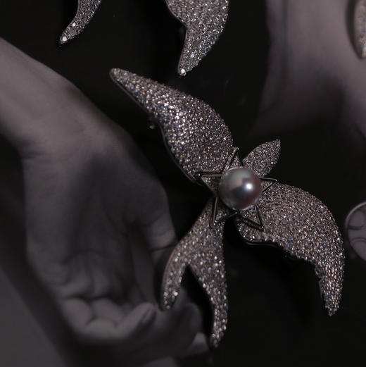 明星同款 ji光真多麻色akoya胸针 8-9mm 商品图6