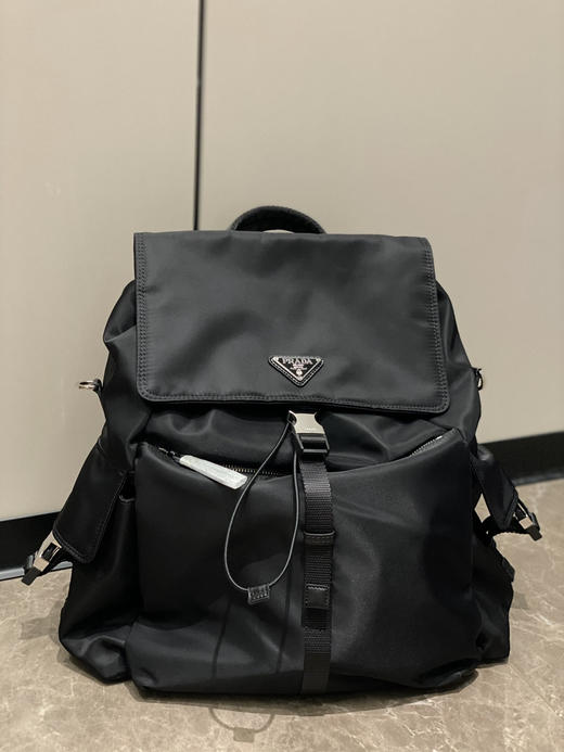 𝐏𝐫𝐚𝐝.𝐚 𝐄𝐱𝐩𝐥𝐨𝐫𝐞双肩包 商品图1