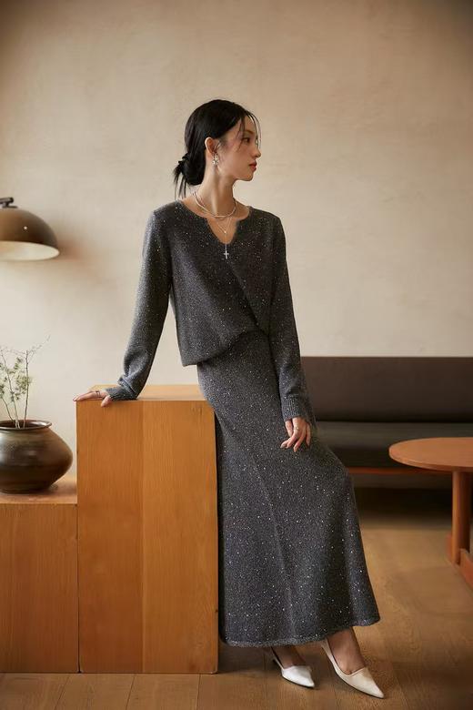 璀璨星河女神套装省心美丽“神助攻 ” 毛衣＋半裙 商品图4