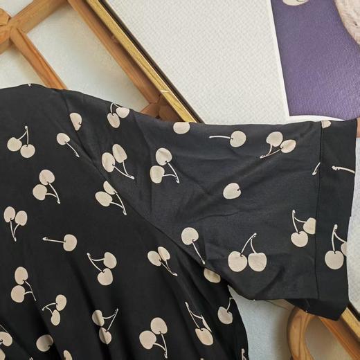 仅一件！【低价清仓】L码 樱桃印花桑蚕丝减龄系带收腰显瘦连衣裙ZFYY020 商品图3