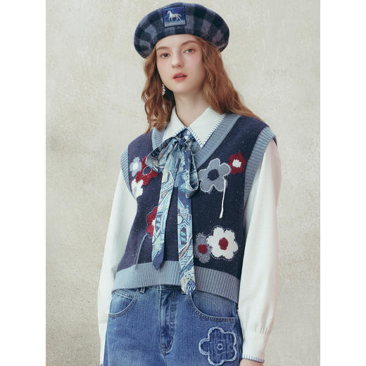 两三事梵高文艺松间步月2025冬季新款花朵流苏图案毛织马甲女短款 商品图2