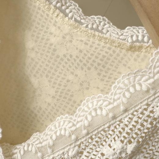 「自」全新升级【铂金会员220/天猫299/差价79】(65300)洛诗琳V领镂空蕾丝衫2025秋季新款设计感钩花显瘦打底背心 商品图2