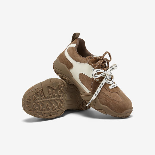 【百思图】  BF楼百思图2026春季新款真皮德训鞋厚底复古女运动休闲鞋A3060AM6 吊牌价799.现价369 商品图4