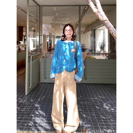 <曾小咸推荐>3.2现货秒杀！微信超特价！ 韩系宽松纽扣毛衣 日常189.99 立90 秒杀99.99！卡其色高腰直筒裤 秒杀129.99！ 商品图1