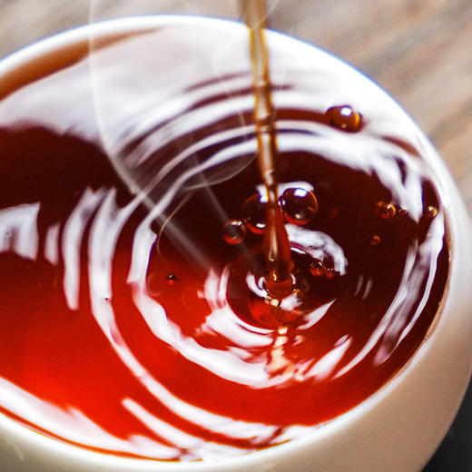 12月13日上午9点【积分兑换价：198元+100积分】【曼松熟茶】2013年头春曼松王子山古树普洱熟茶饼 献给追求高端熟茶茶友的豪礼！ 357克/饼 商品图7