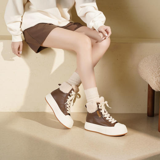 Westory2025年冬季牛皮加毛高帮板鞋休闲运动系带毛短靴S25DM85971 商品图4