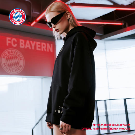 【官方正版】拜仁足球俱乐部丨黑色字母帽衫秋季新款连帽卫衣潮流 商品图4