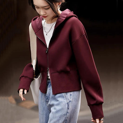 下单3-7天发货！ORIGINAL&CO车厘子红立体阔形空气感拉链连帽开衫/卫衣  哑光质感 白显瘦显气质 商品图0